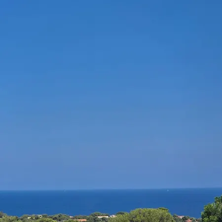 Between Calvi And Ile Rousse Seaside リュミオ