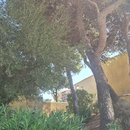 アパート Between Calvi And Ile Rousse Seaside リュミオ