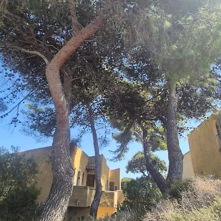 Between Calvi And Ile Rousse Seaside リュミオ